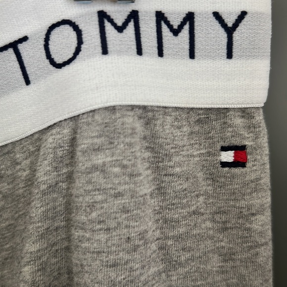 Tommy Hilfiger loungers NWOT - Picture 8 of 9